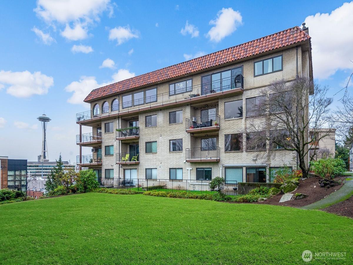 MLS #NWM2460865 image #0