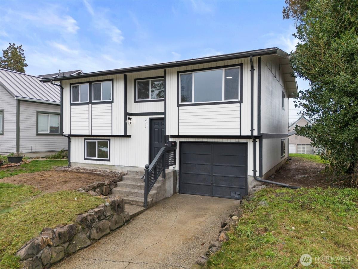 MLS #NWM2460879 image #0