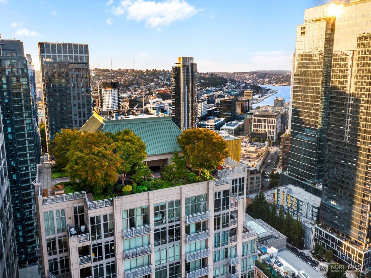 MLS #NWM2460968 image #0