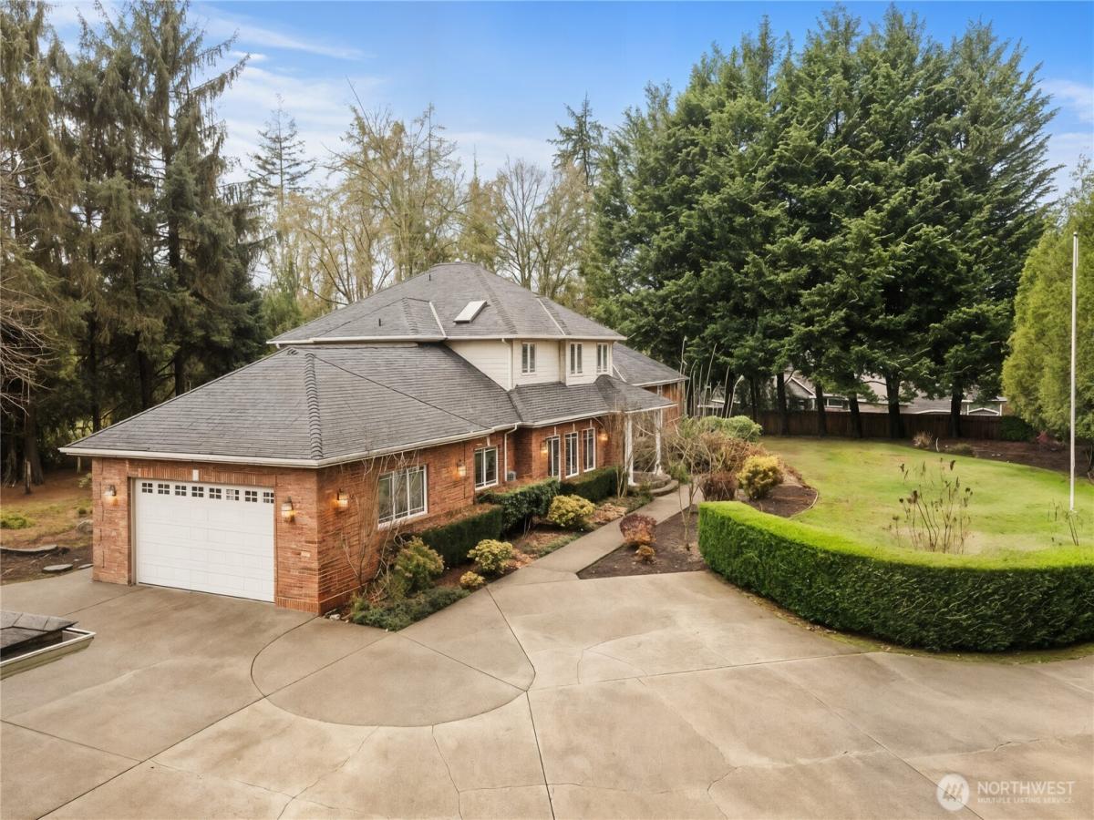 MLS #NWM2461225 image #0