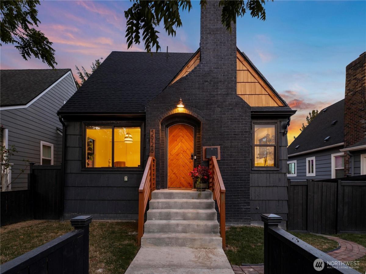 MLS #NWM2461549 image #0