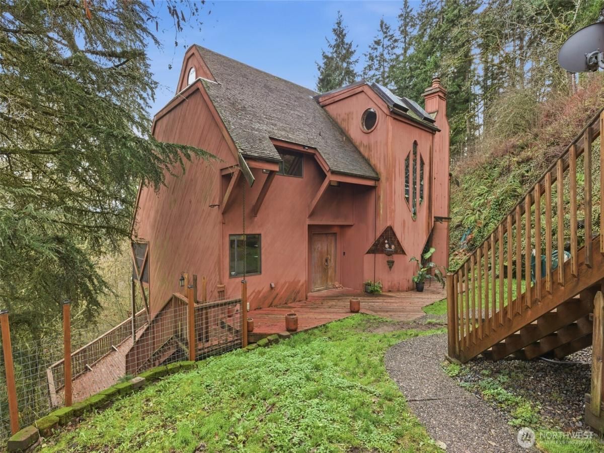 MLS #NWM2462964 image #0