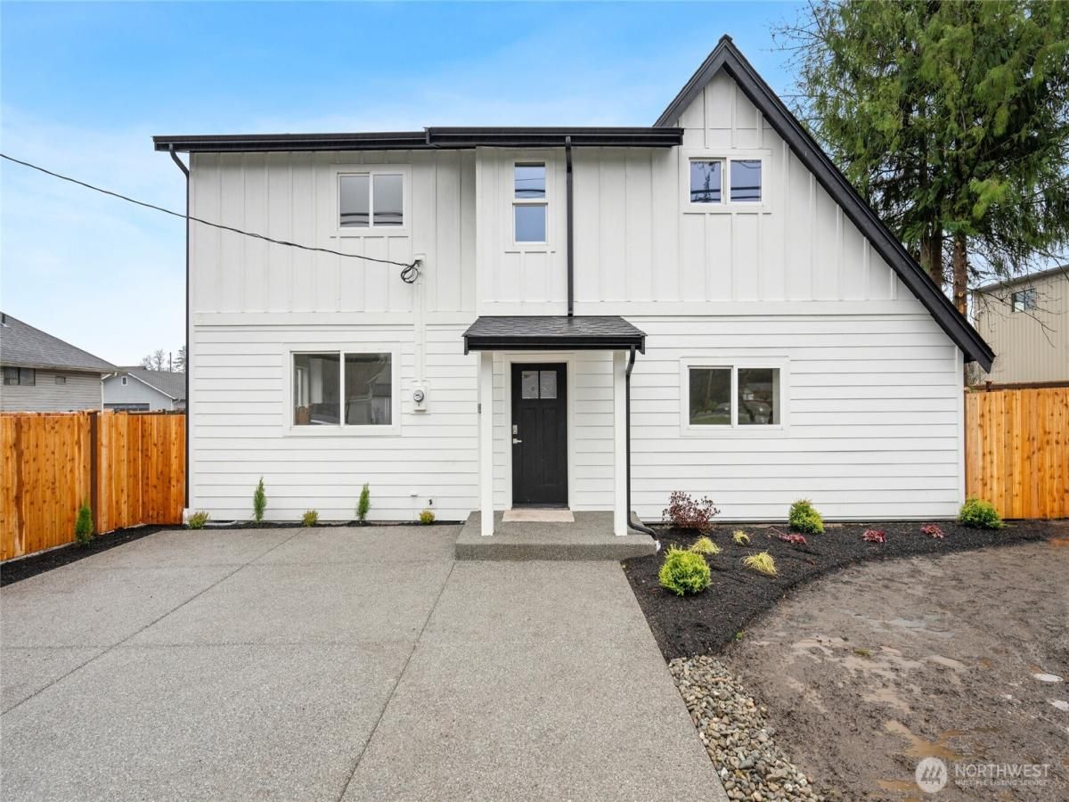 MLS #NWM2462965 image #0