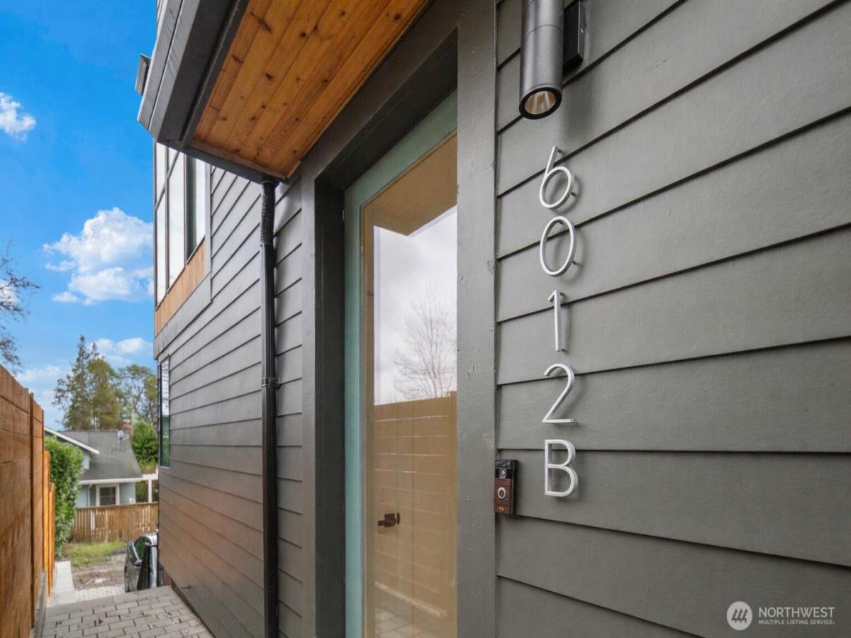 MLS #NWM2463286 image #0