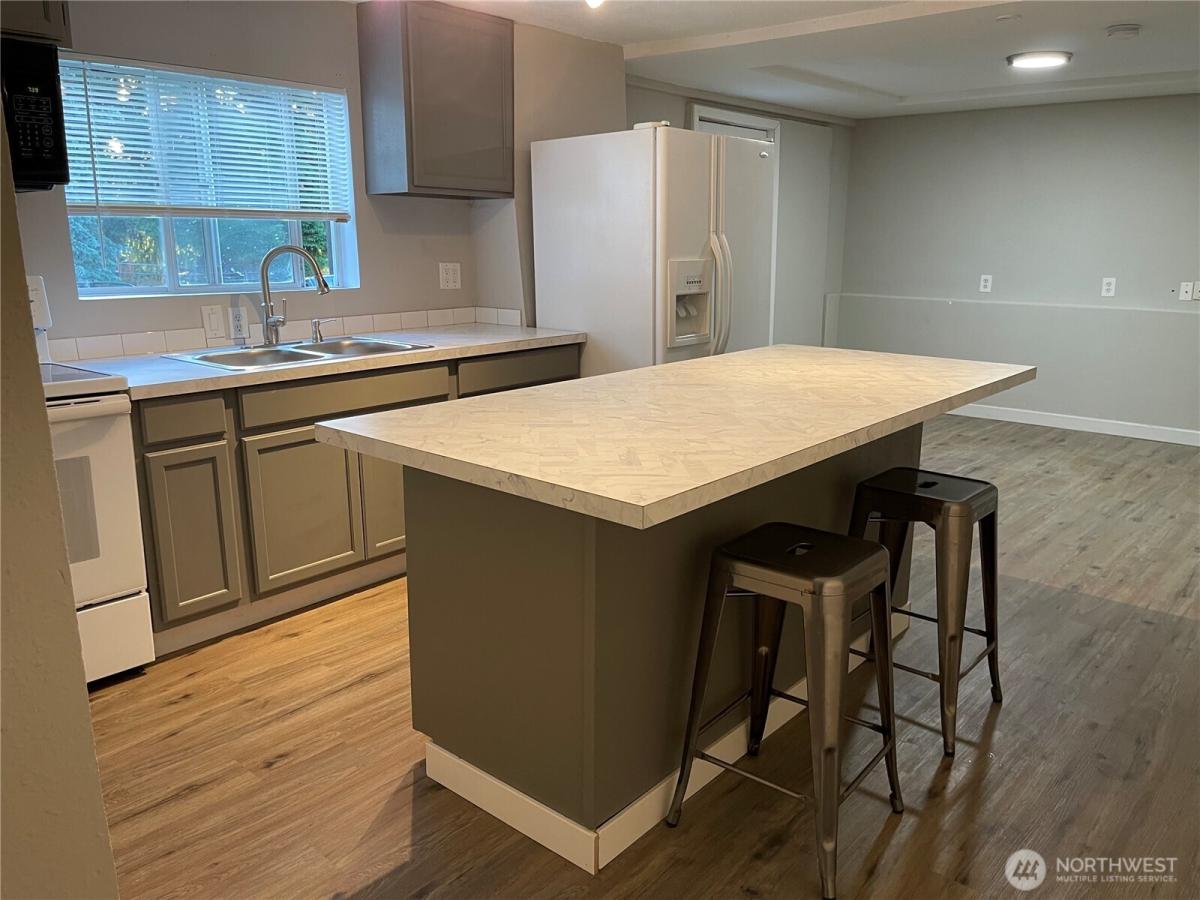 MLS #NWM2463579 image #0