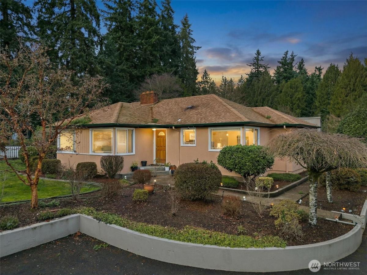 MLS #NWM2463648 image #0