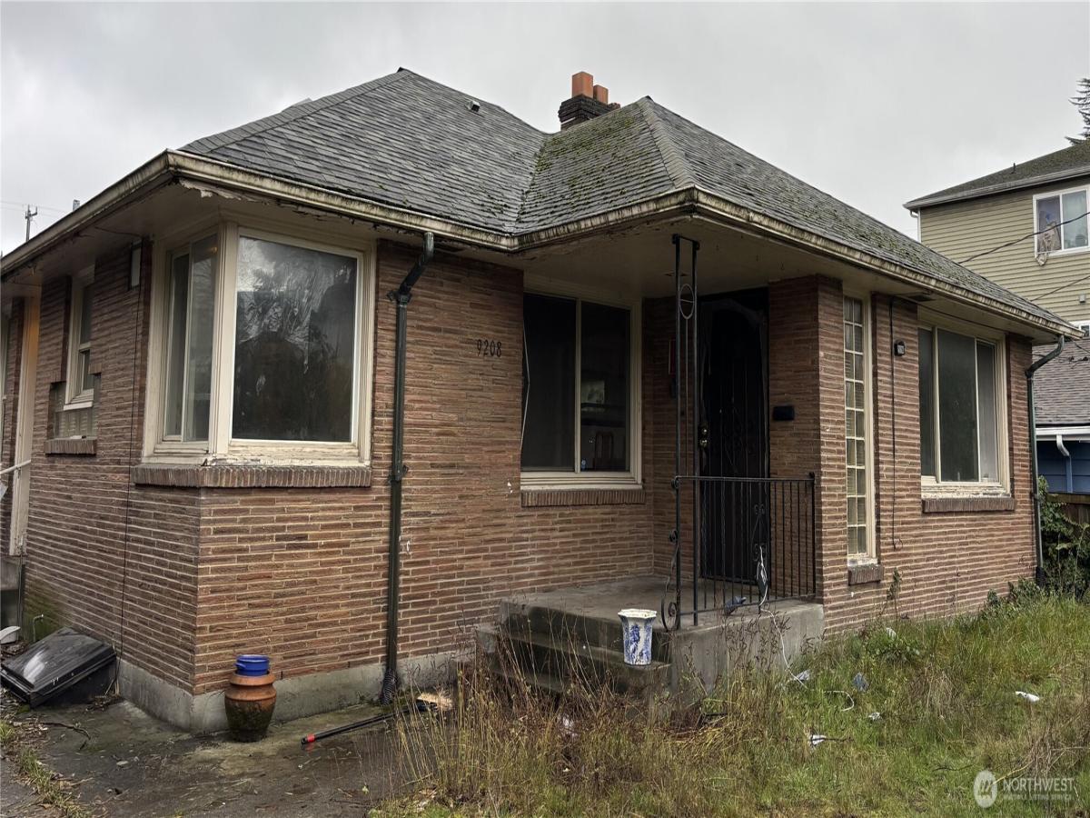 MLS #NWM2463740 image #0