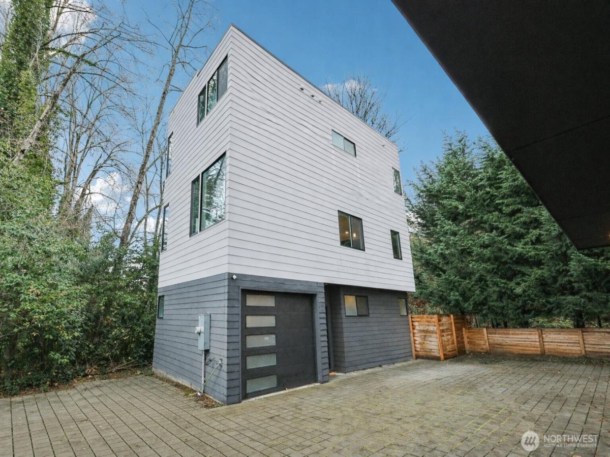 MLS #NWM2463750 image #0