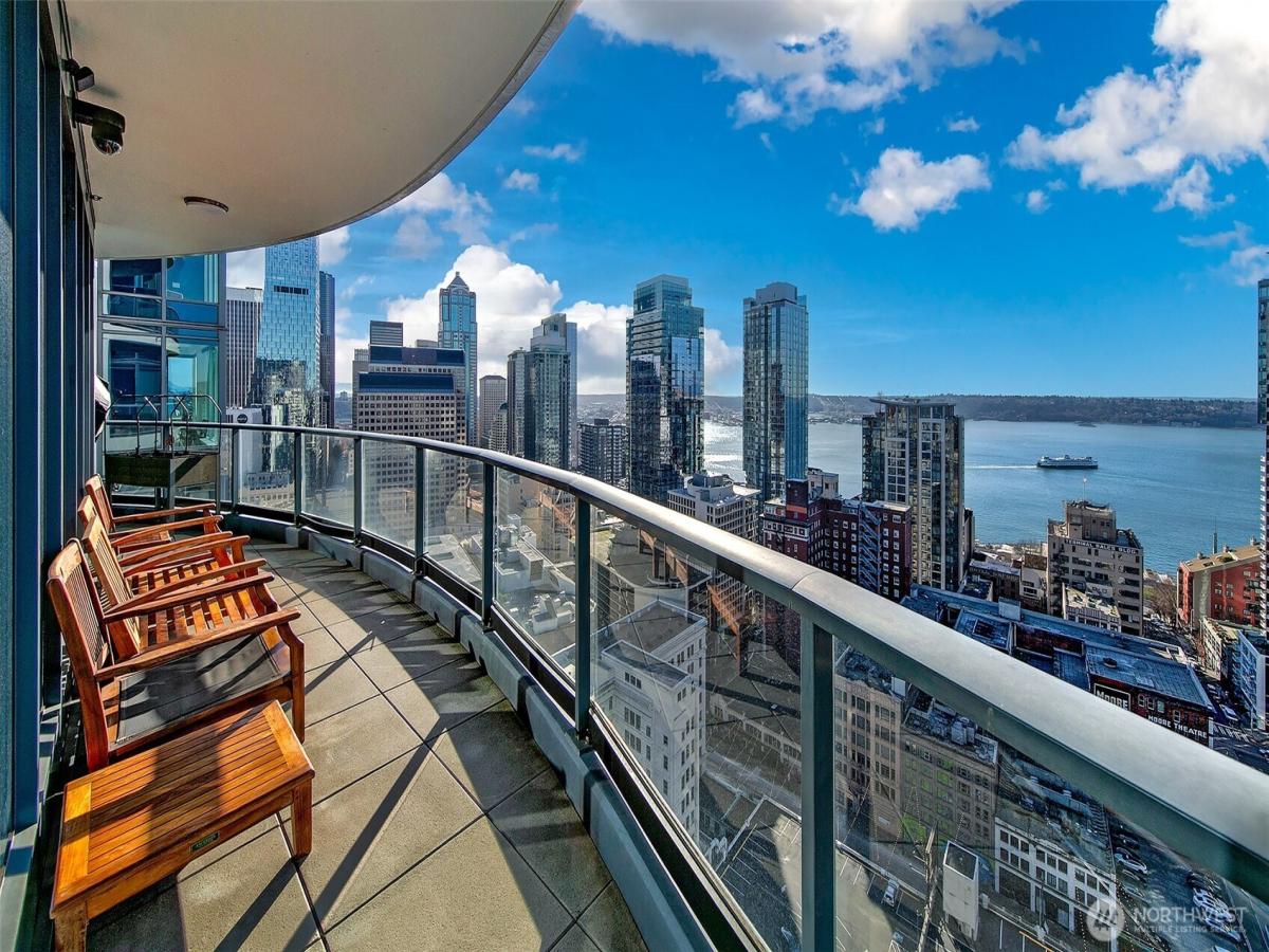 MLS #NWM2463822 image #0