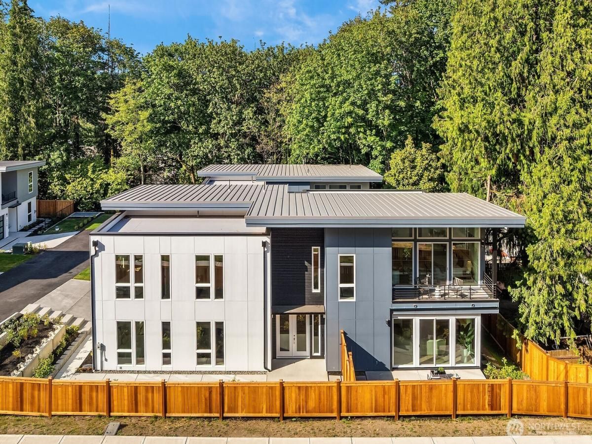 MLS #NWM2463965 image #0