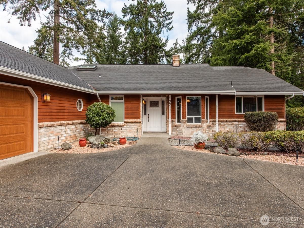 MLS #NWM2464101 image #0