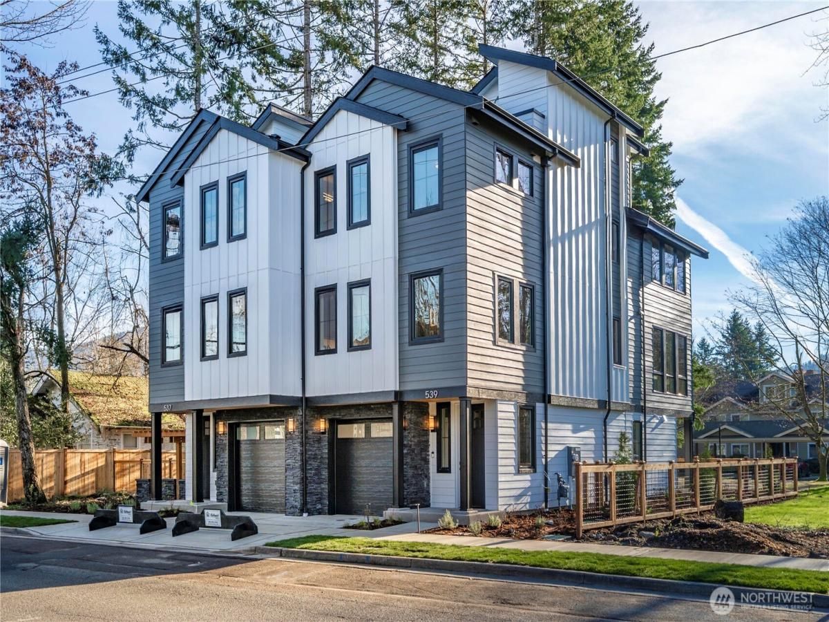 MLS #NWM2464264 image #0