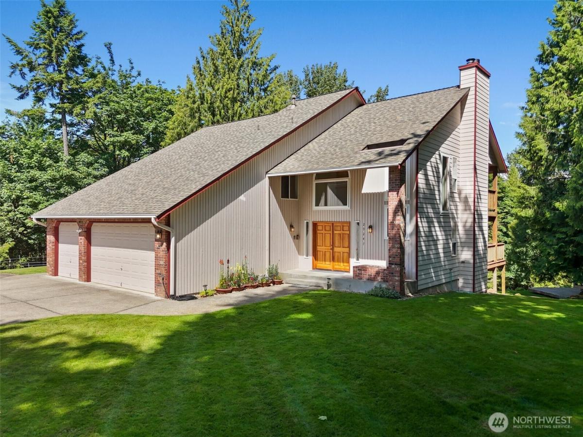 MLS #NWM2464441 image #0