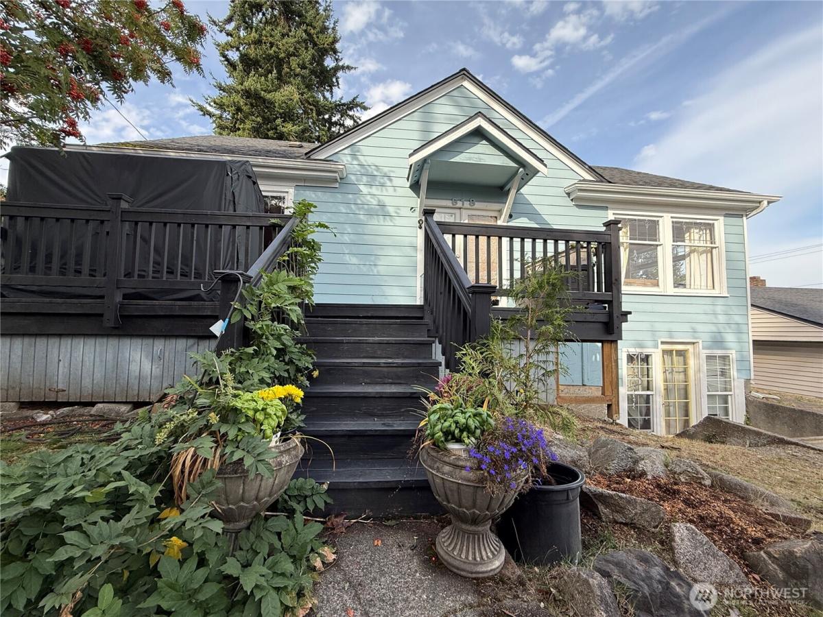 MLS #NWM2464631 image #0