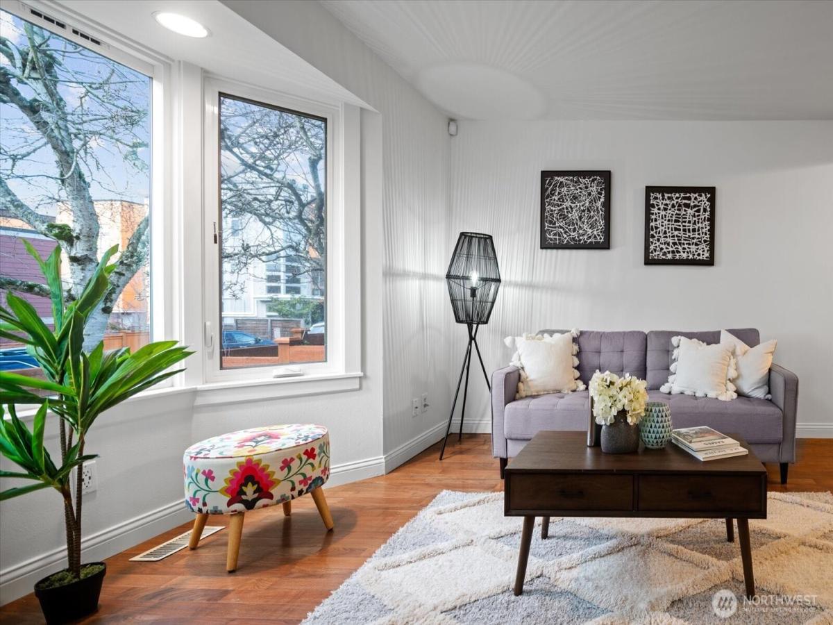 MLS #NWM2464652 image #0