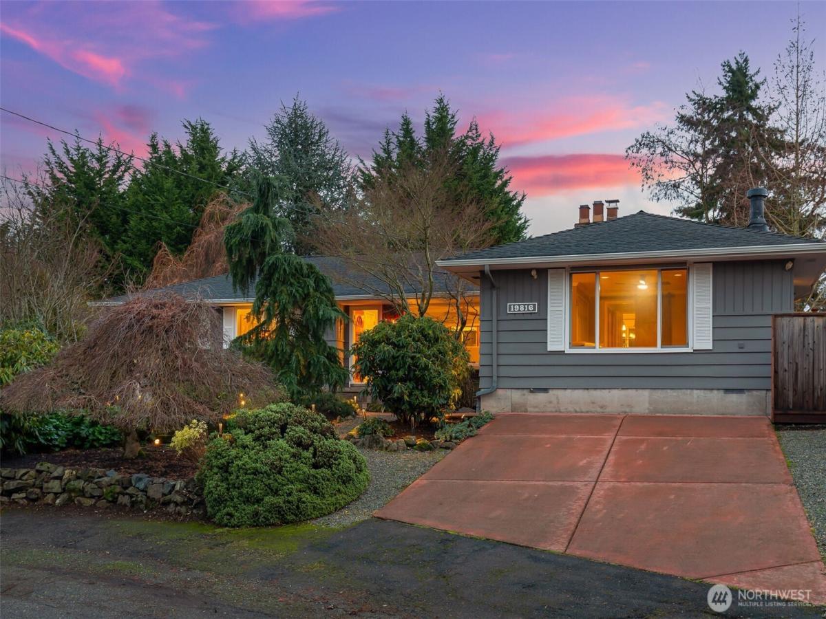 MLS #NWM2464664 image #0