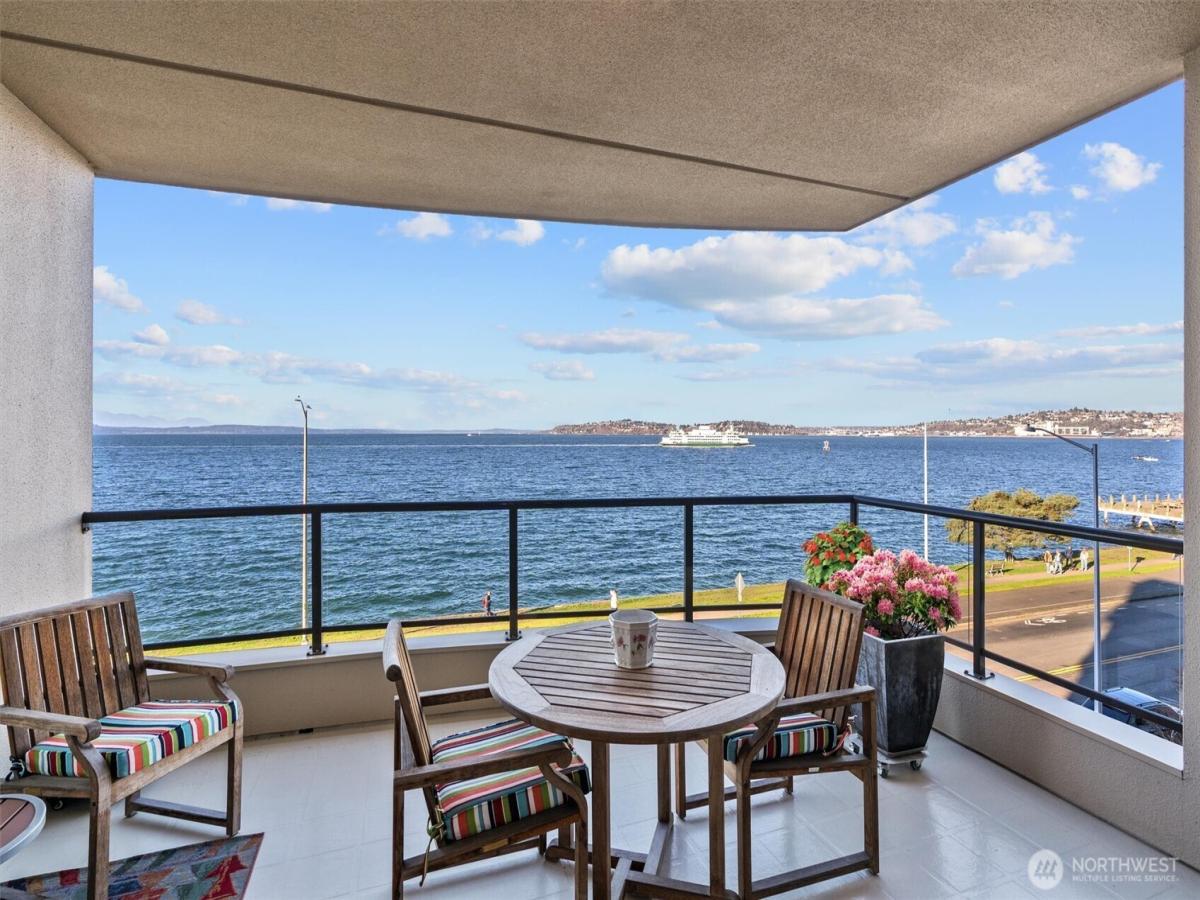 MLS #NWM2464715 image #0