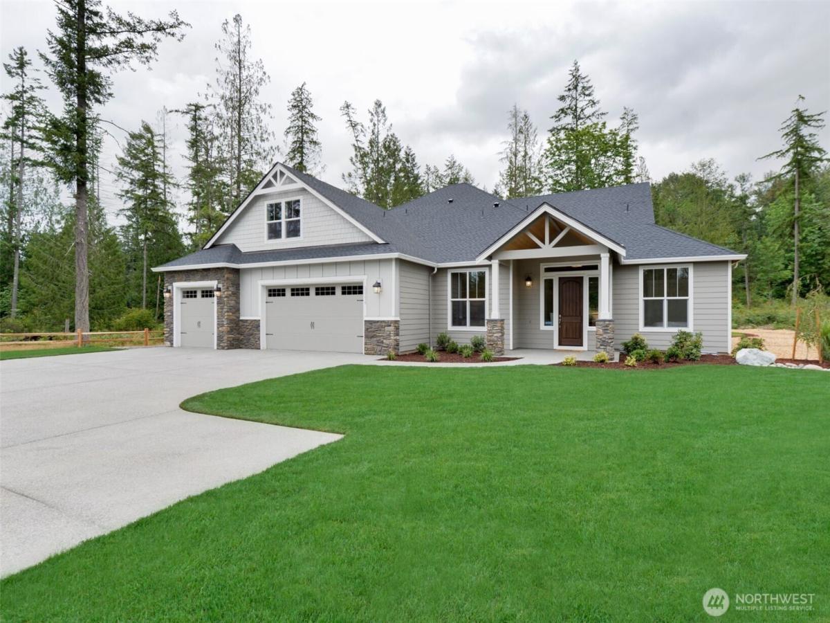 MLS #NWM2464945 image #0