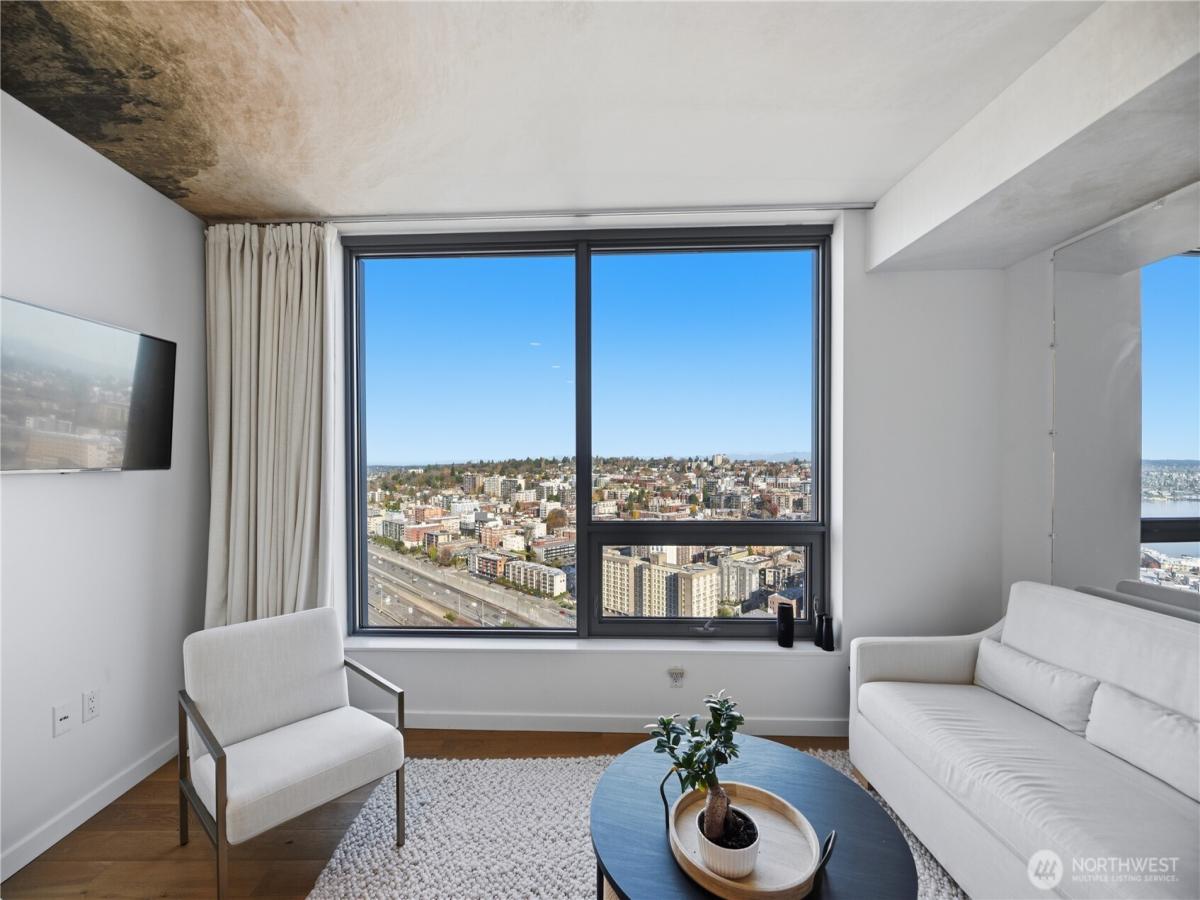 MLS #NWM2464986 image #0