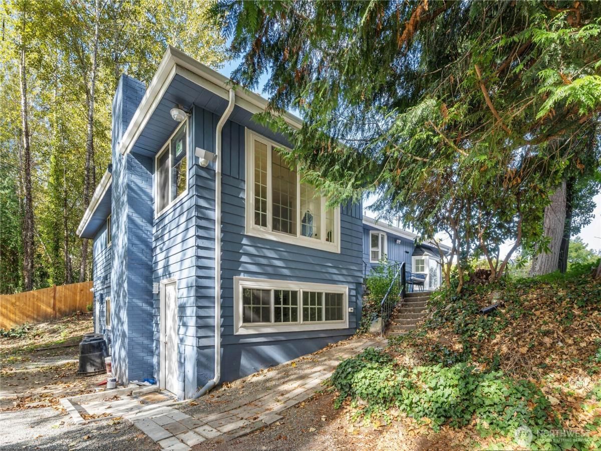 MLS #NWM2465018 image #0