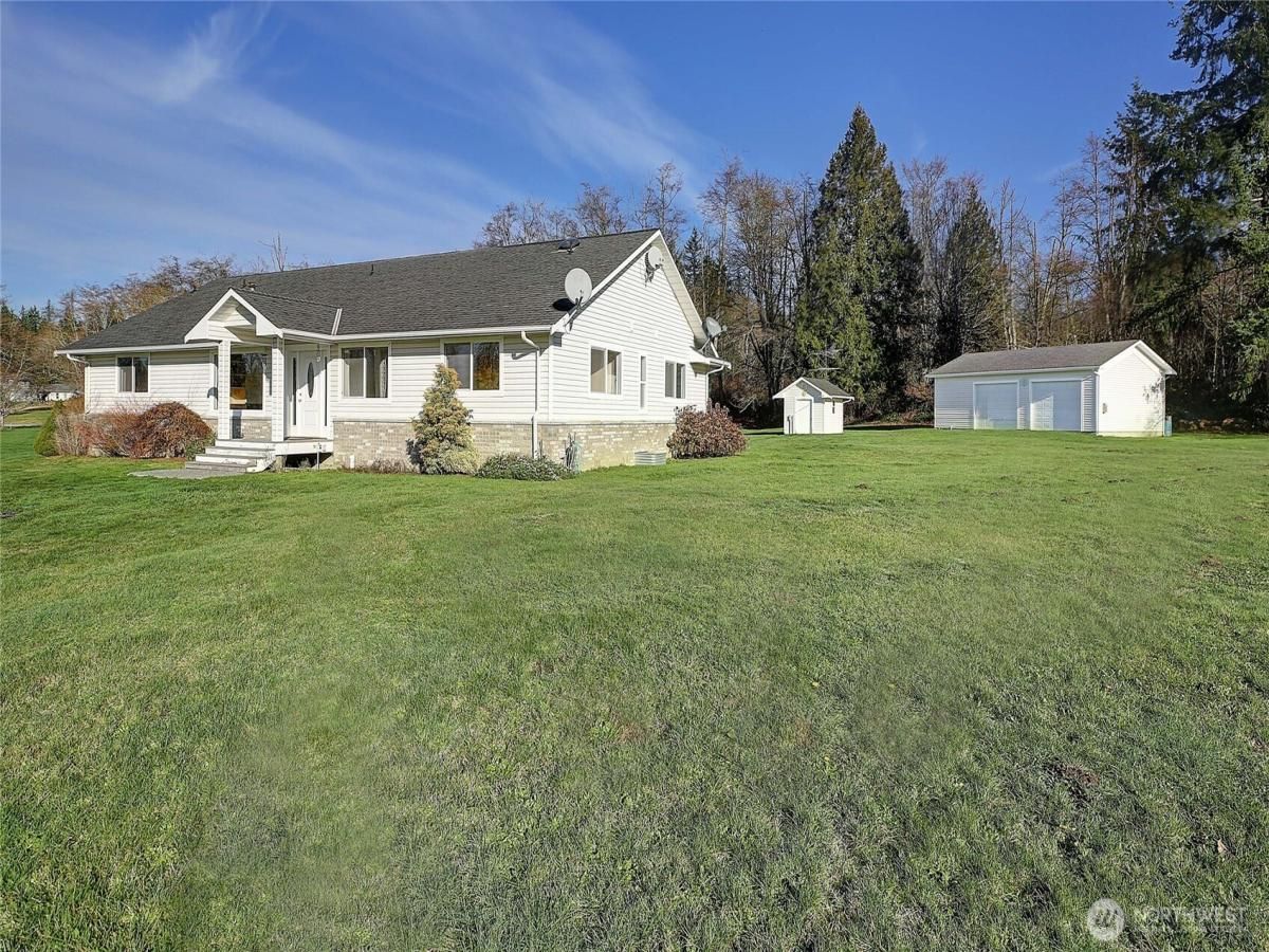 MLS #NWM2465232 image #0