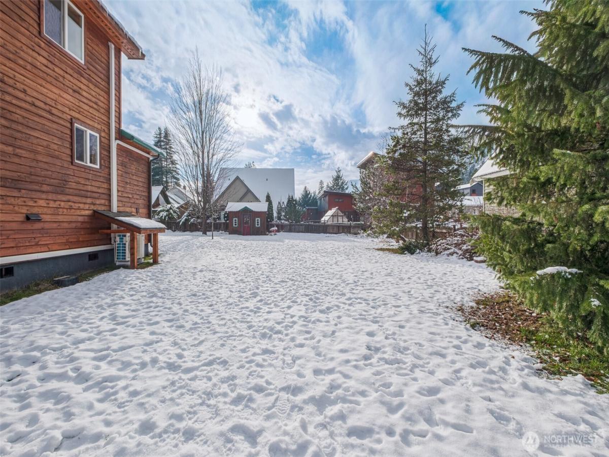 MLS #NWM2465265 image #0