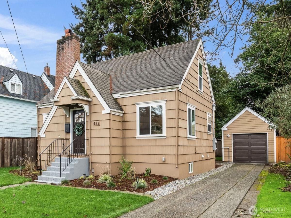 MLS #NWM2465283 image #0