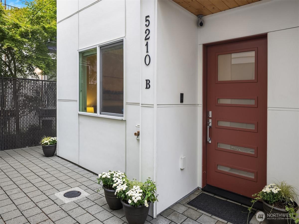 MLS #NWM2465434 image #0