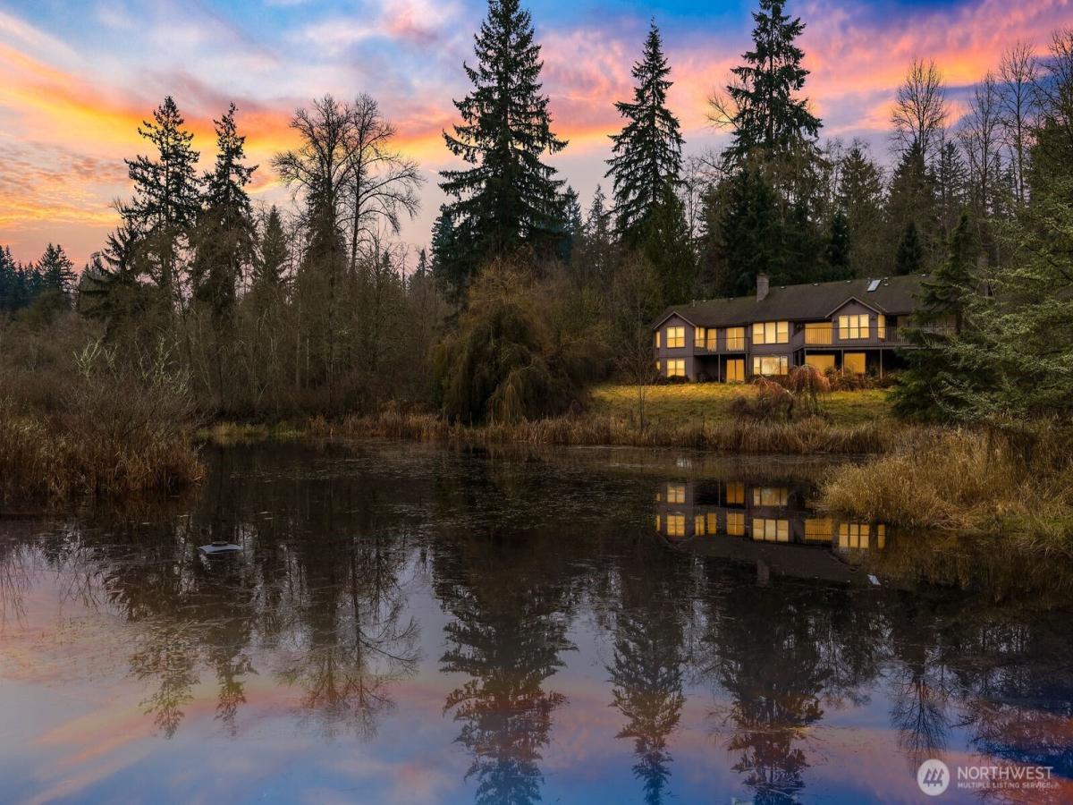 MLS #NWM2465442 image #0