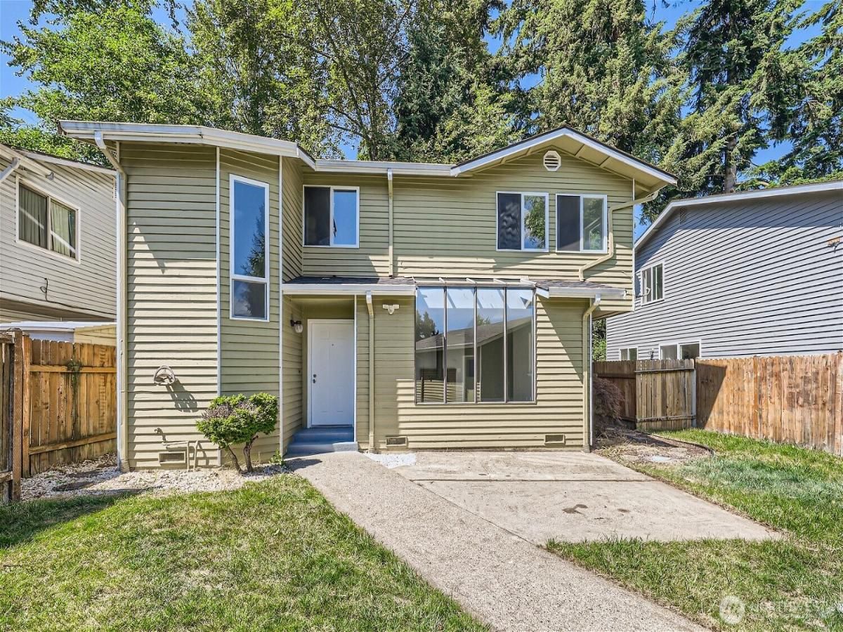 MLS #NWM2465510 image #0