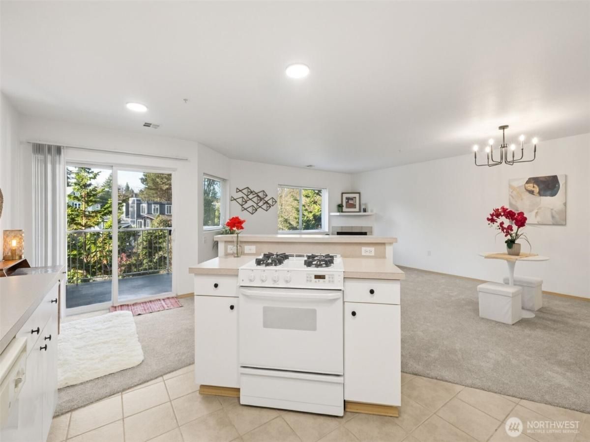 MLS #NWM2465618 image #0