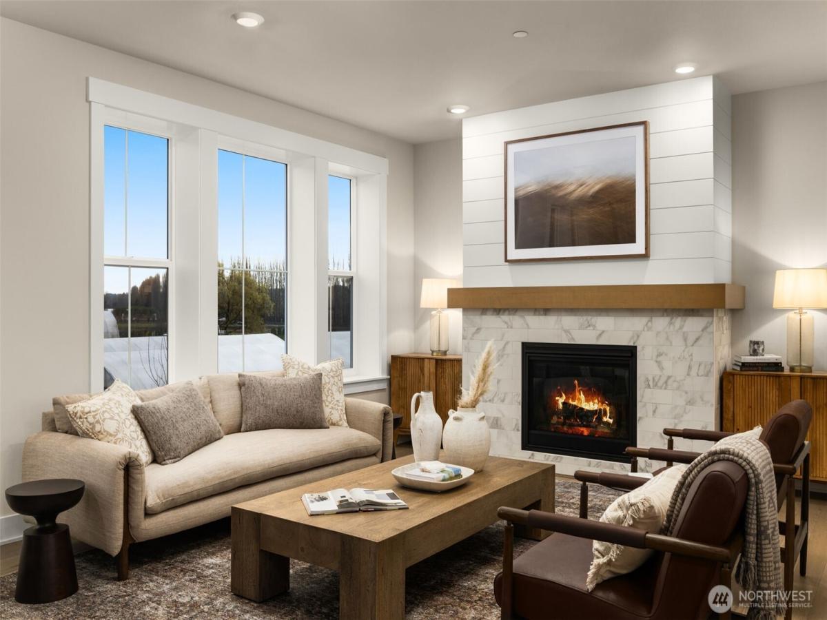 MLS #NWM2465774 image #0