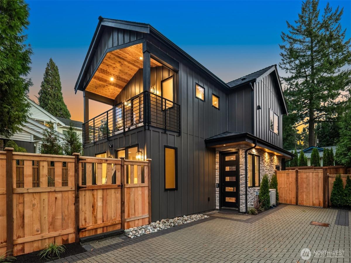 MLS #NWM2465940 image #0