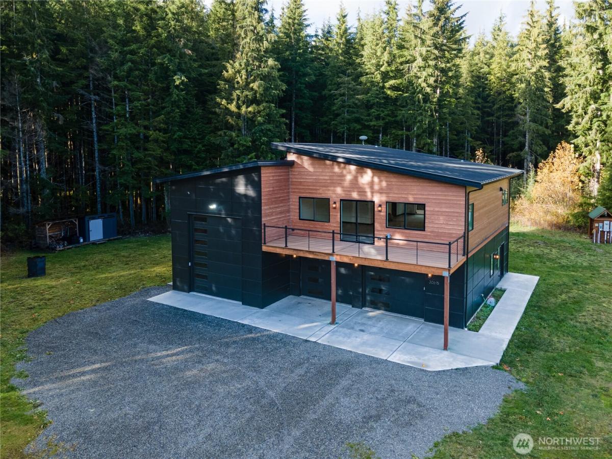 MLS #NWM2465990 image #0