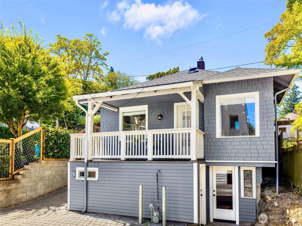 MLS #NWM2466101 image #0