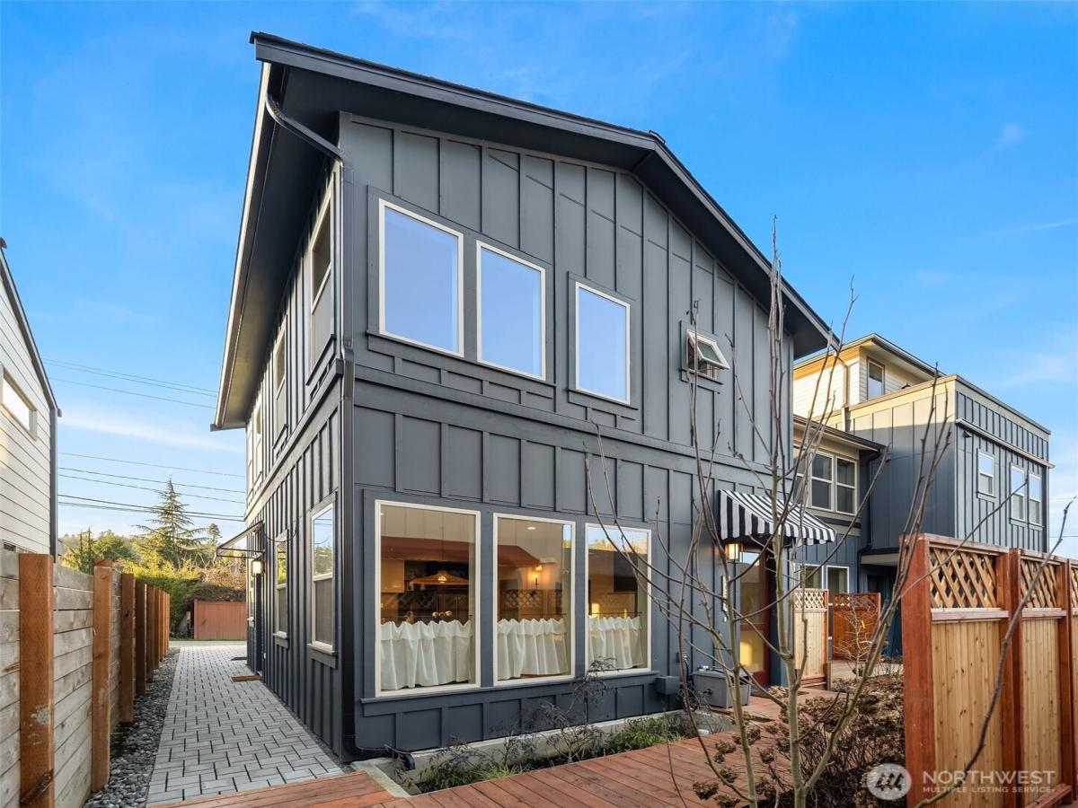 MLS #NWM2466139 image #0