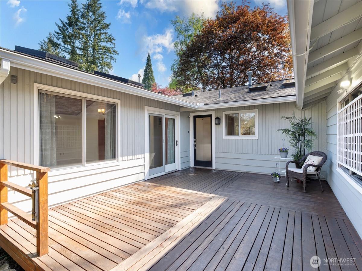 MLS #NWM2466325 image #0