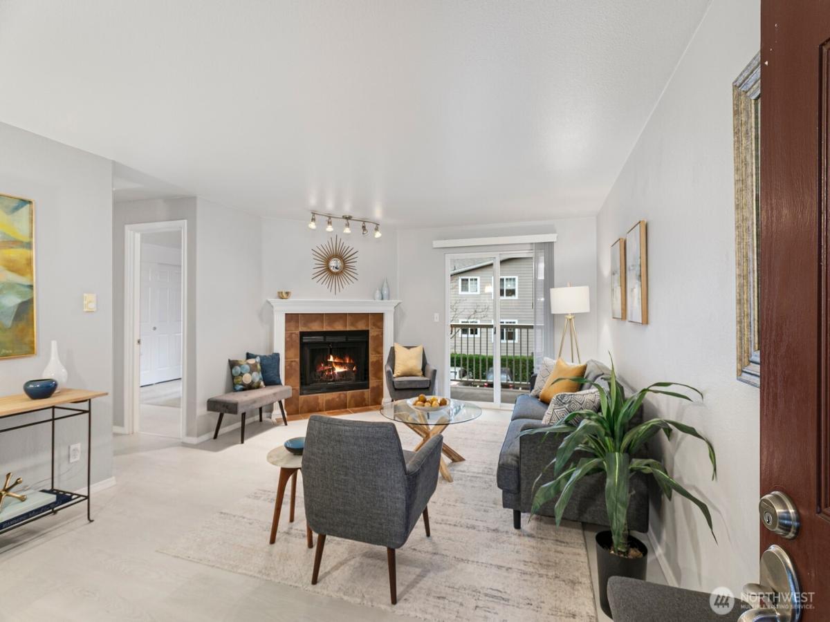 MLS #NWM2466630 image #0