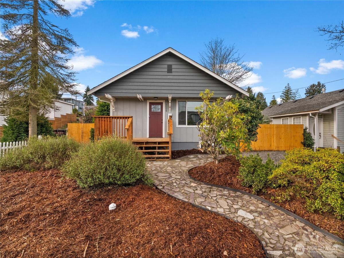 MLS #NWM2466746 image #0