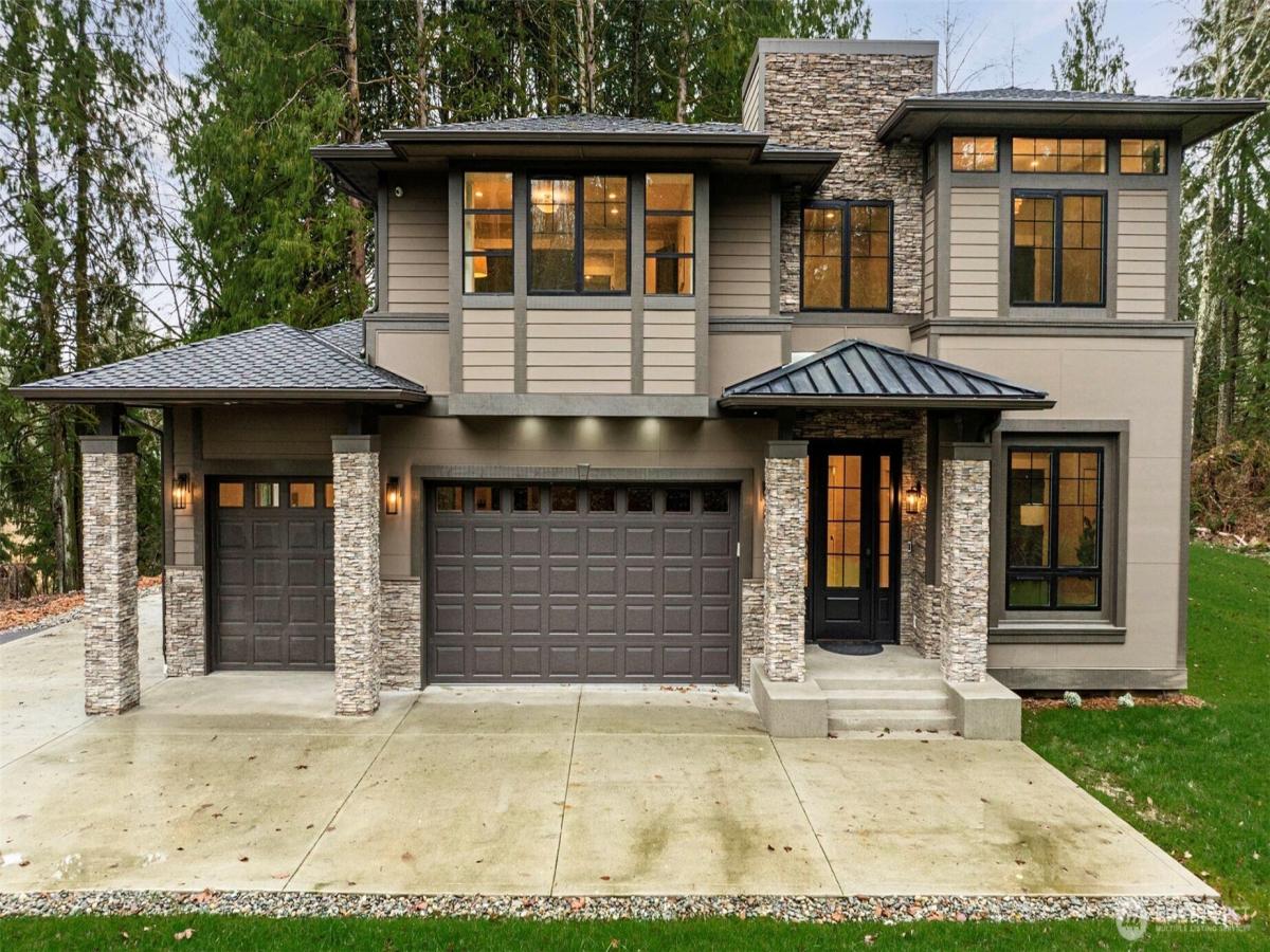 MLS #NWM2466835 image #0