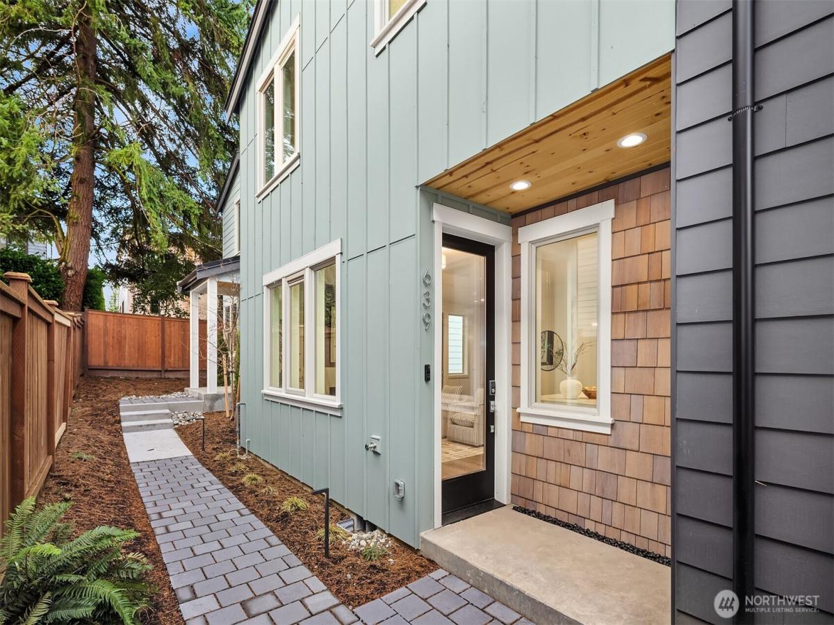 MLS #NWM2466976 image #0