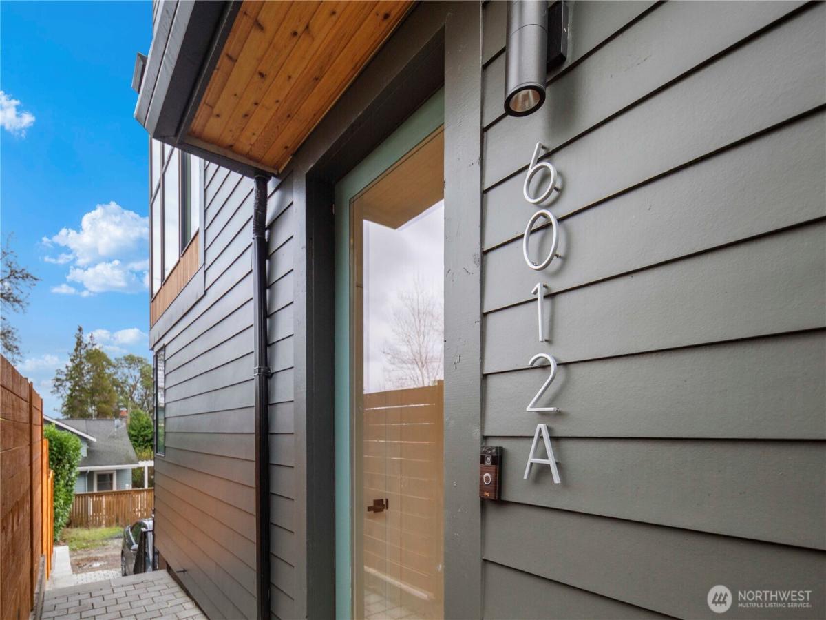 MLS #NWM2467089 image #0