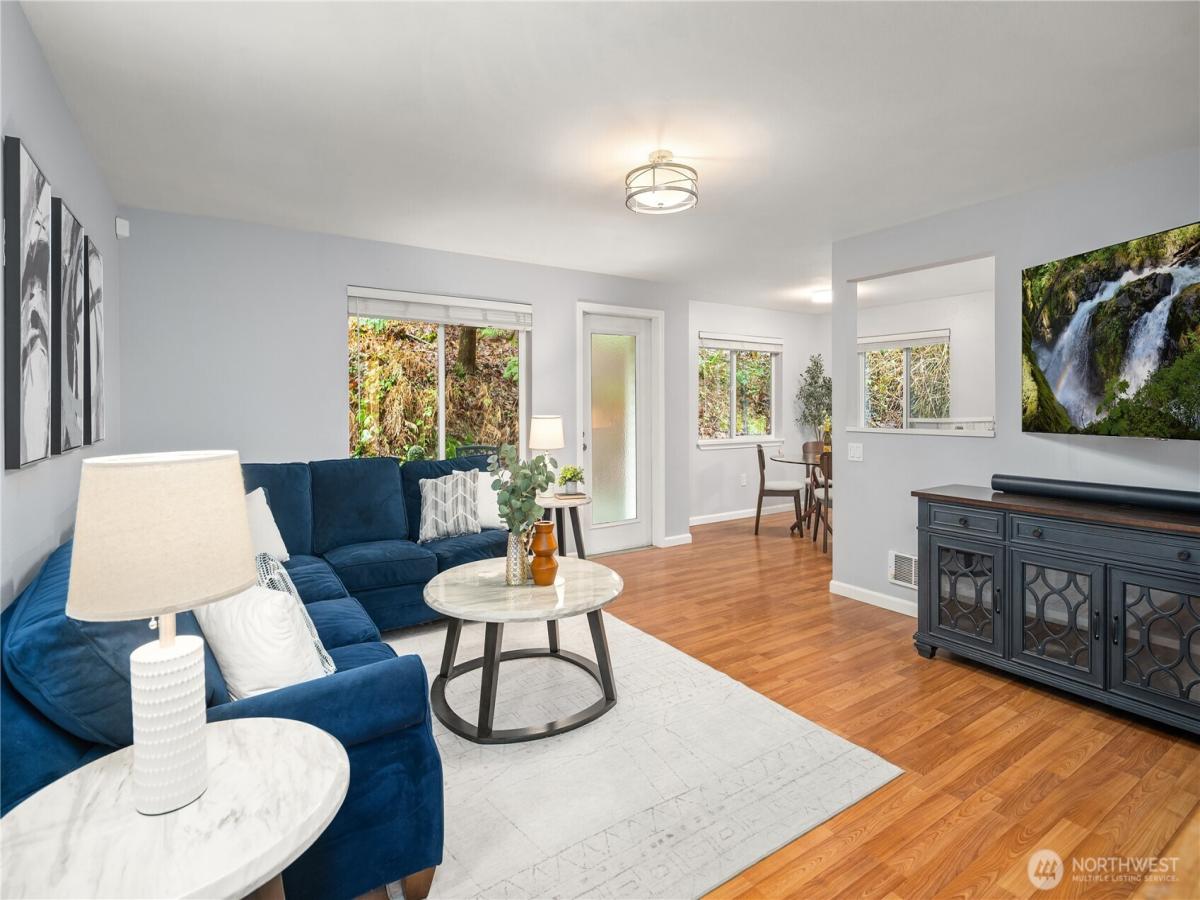 MLS #NWM2467408 image #0