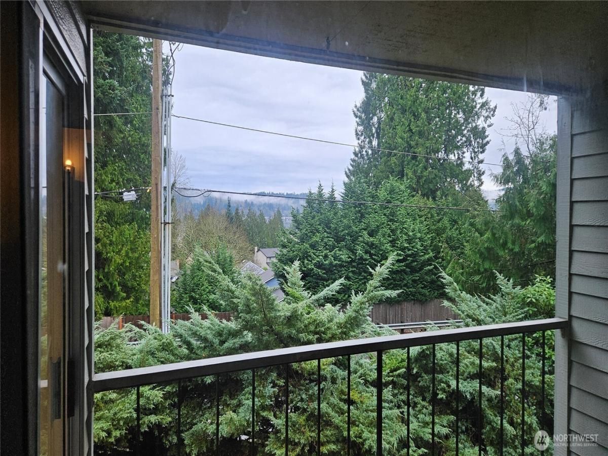 MLS #NWM2467657 image #0