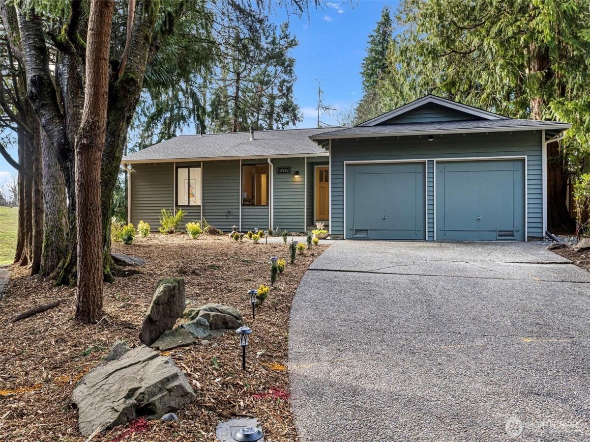 MLS #NWM2467805 image #0