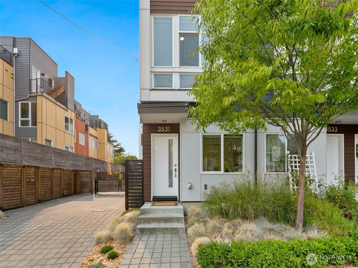 MLS #NWM2468003 image #0