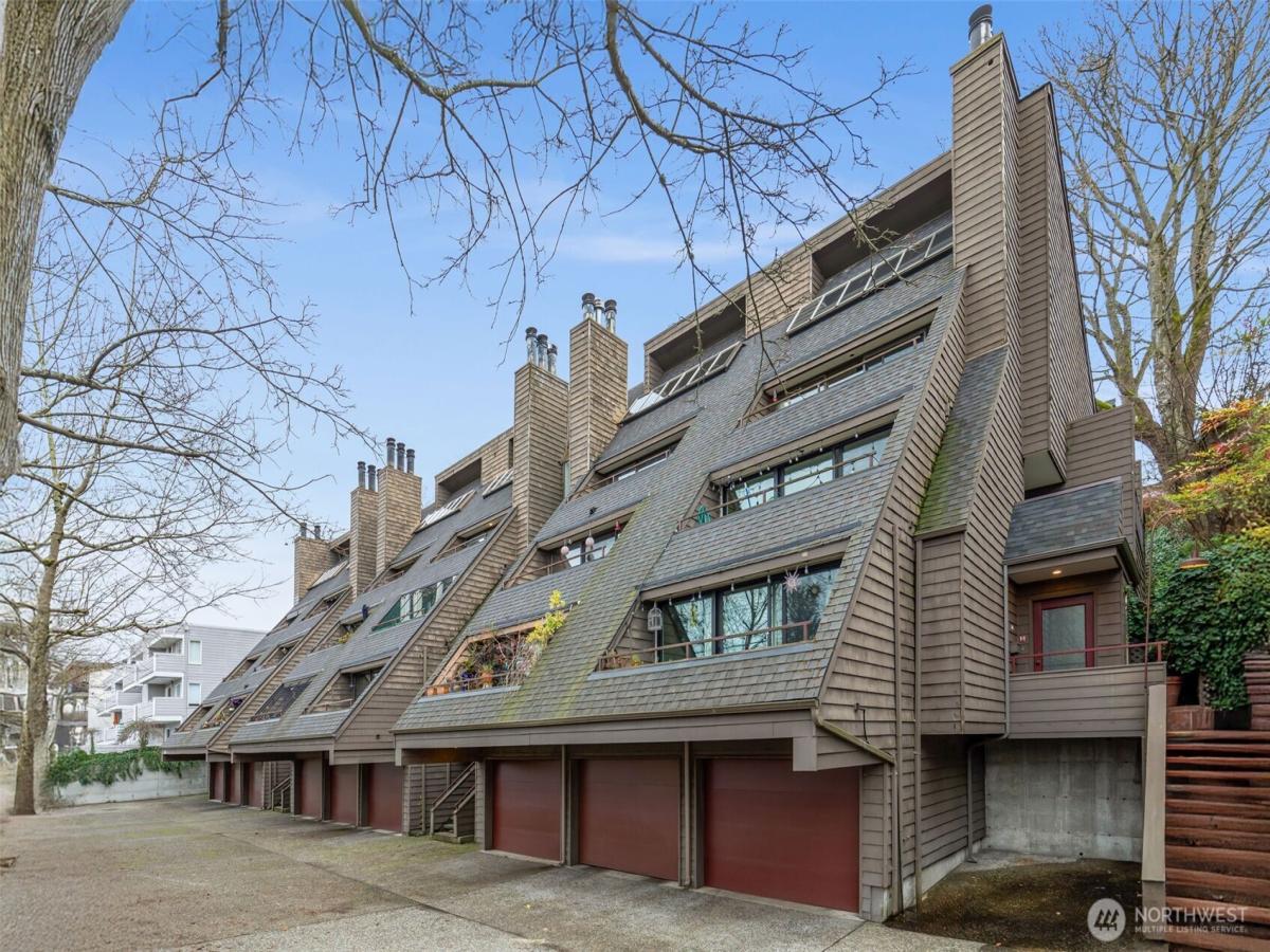 MLS #NWM2468058 image #0