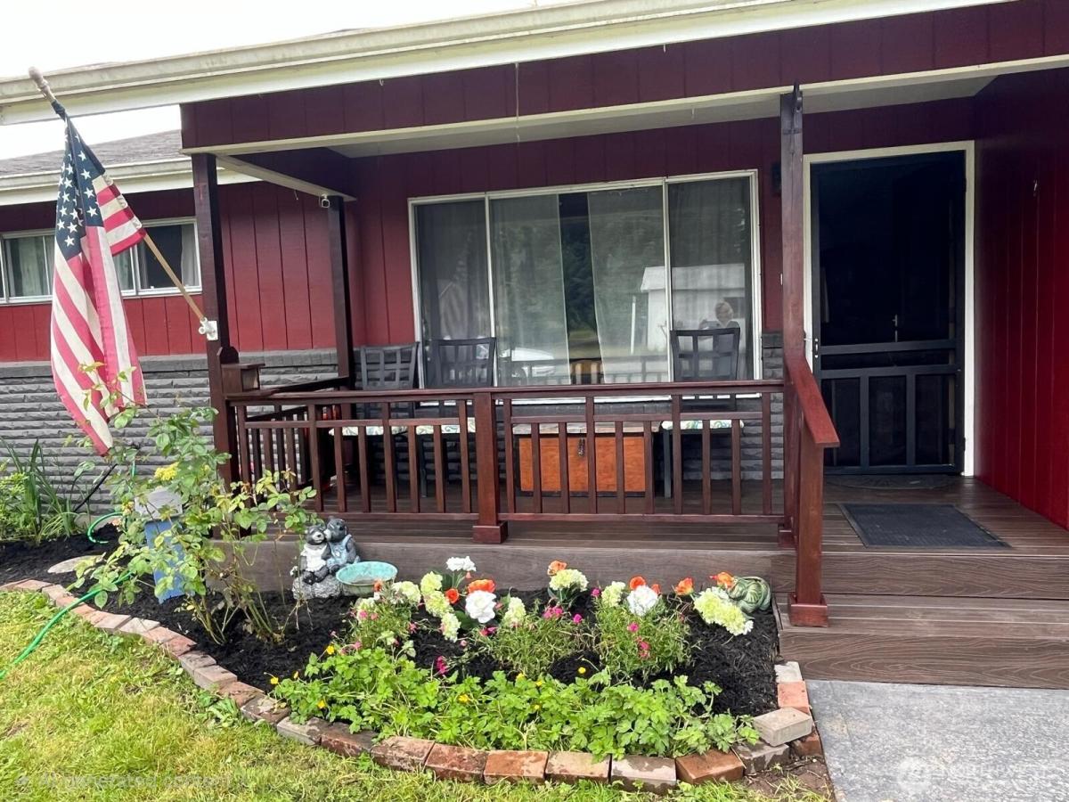 MLS #NWM2468244 image #0