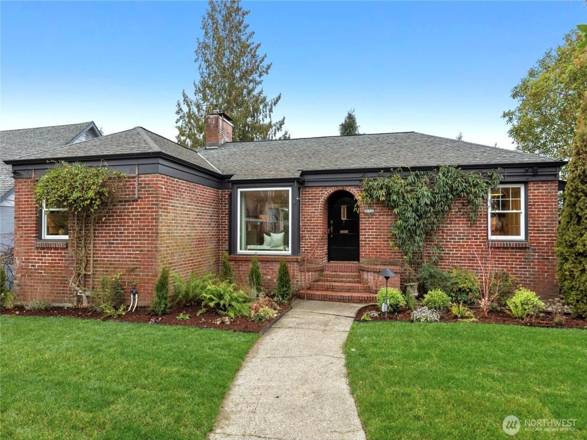 MLS #NWM2468326 image #0