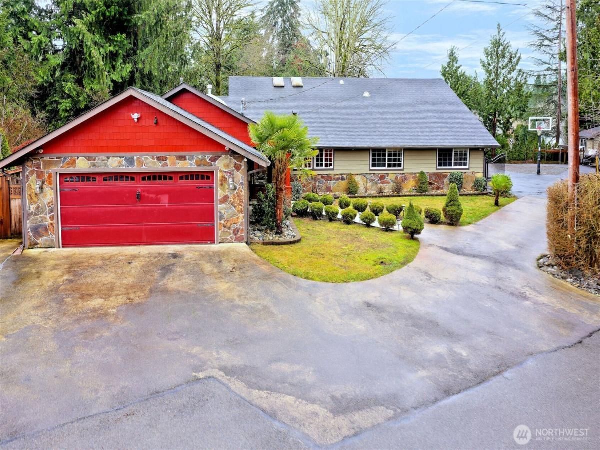 MLS #NWM2468452 image #0